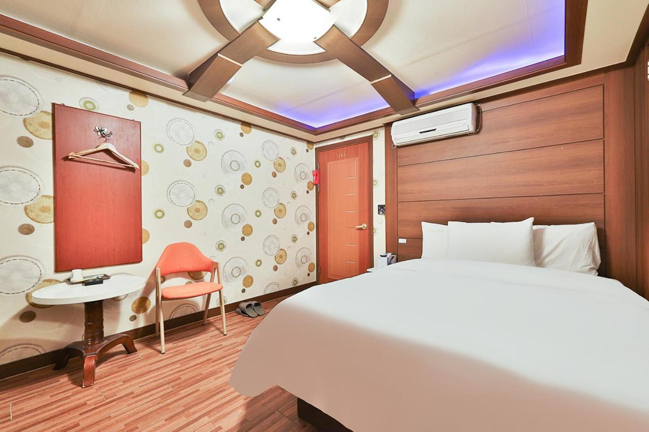 Picasso Motel Seoul Exterior photo